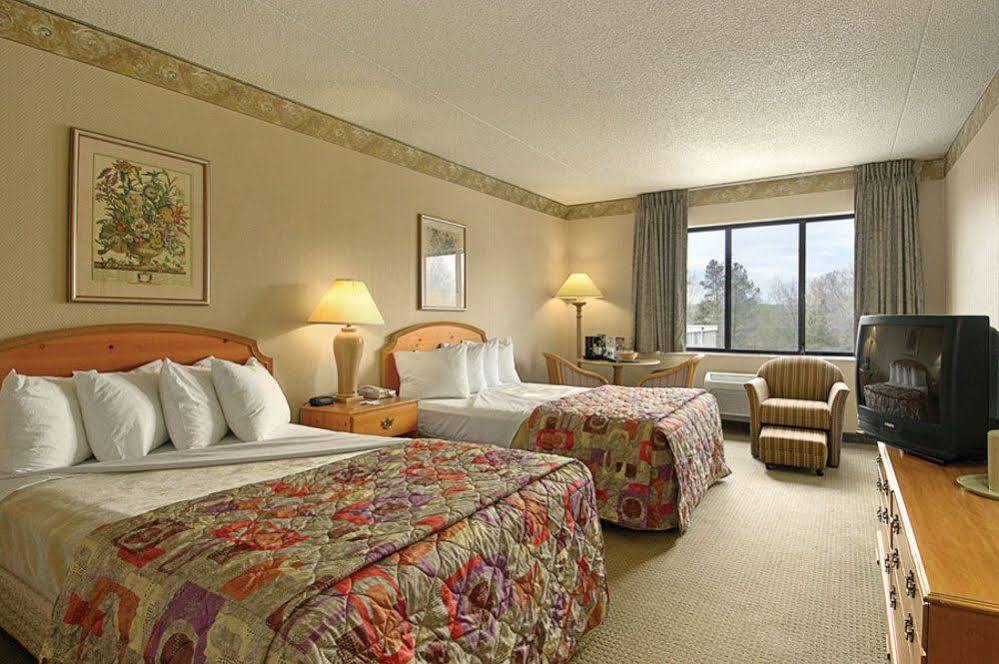 Quality Inn & Suites Richfield Extérieur photo